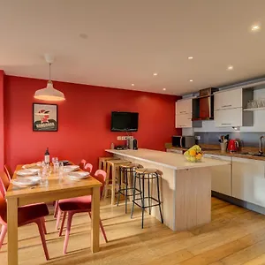 Apartment Biolay 2 - Alpes Travel - - Sleeps 4-6, Chamonix